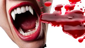 Halloween Fake Blood & Horror Teeth