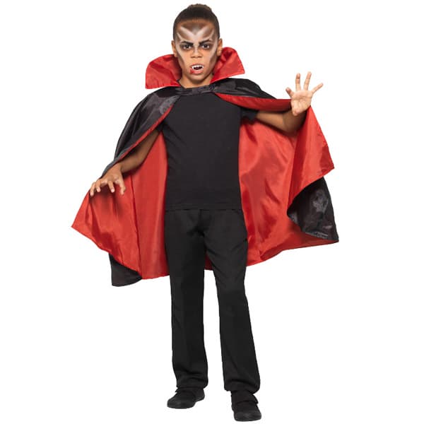 (image for) Reversible Vampire Capes